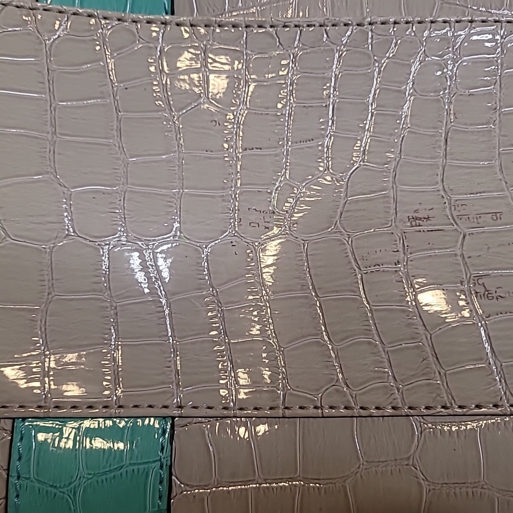 Vintsge Guess Crocodile Pattern Shoulder Bag - Gr… - image 6